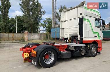 Тягач DAF XF 2011 в 