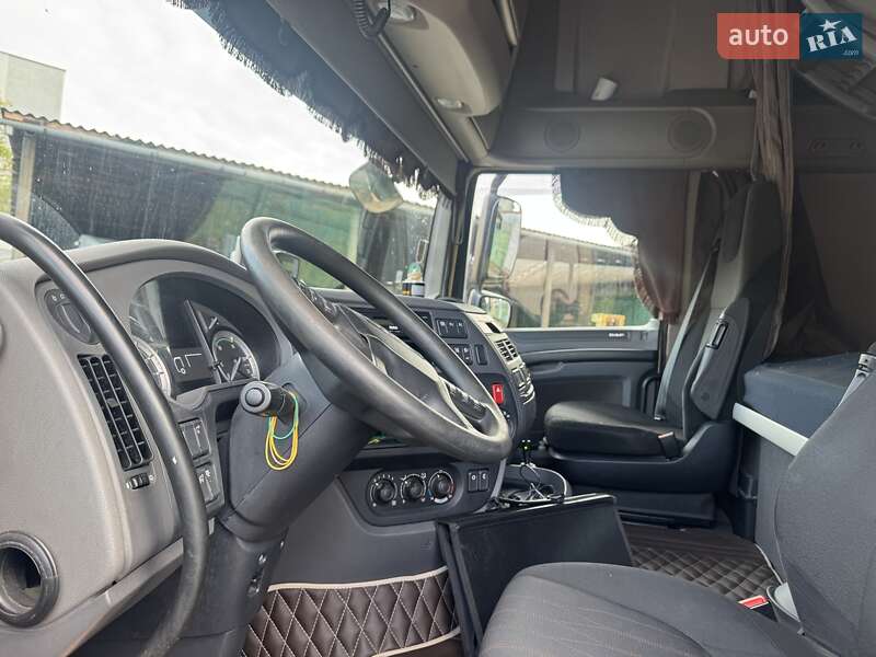 Тягач DAF XF 2016 в Мукачевому