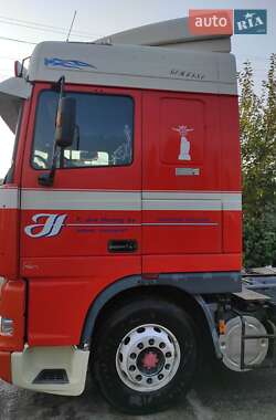 Тягач DAF XF 2000 в 