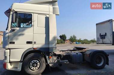 Тягач DAF XF 2000 в 