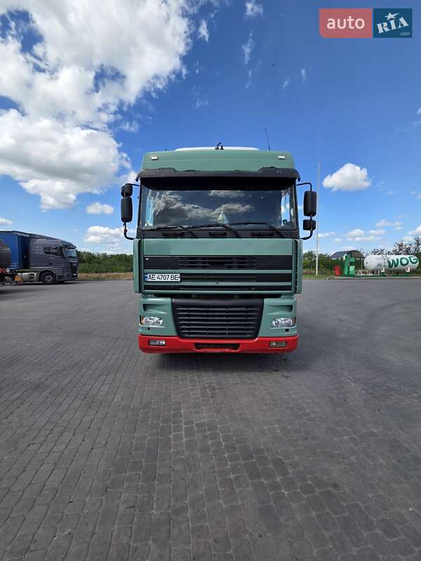 Тягач DAF XF 1998 в Павлограде