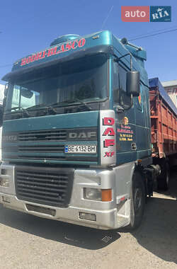 Тягач DAF XF 2000 в 