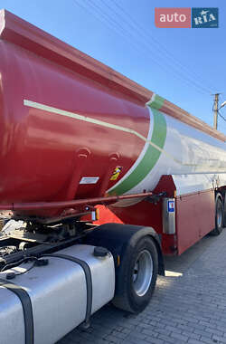 Бензовоз DAF XF 2012 в 