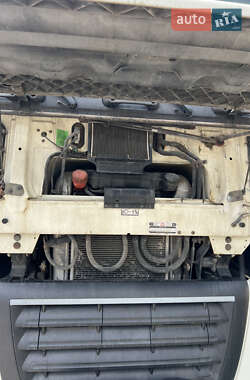 Бензовоз DAF XF 2012 в 