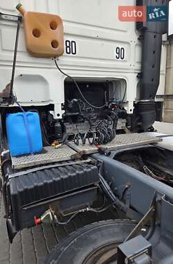 Тягач DAF XF 2001 в 