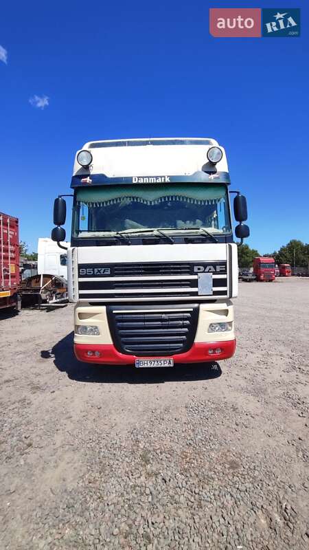 Тягач DAF XF 2001 в Одессе