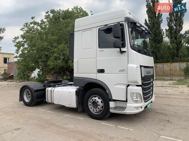 Тягач DAF XF 2015 в Полтаві