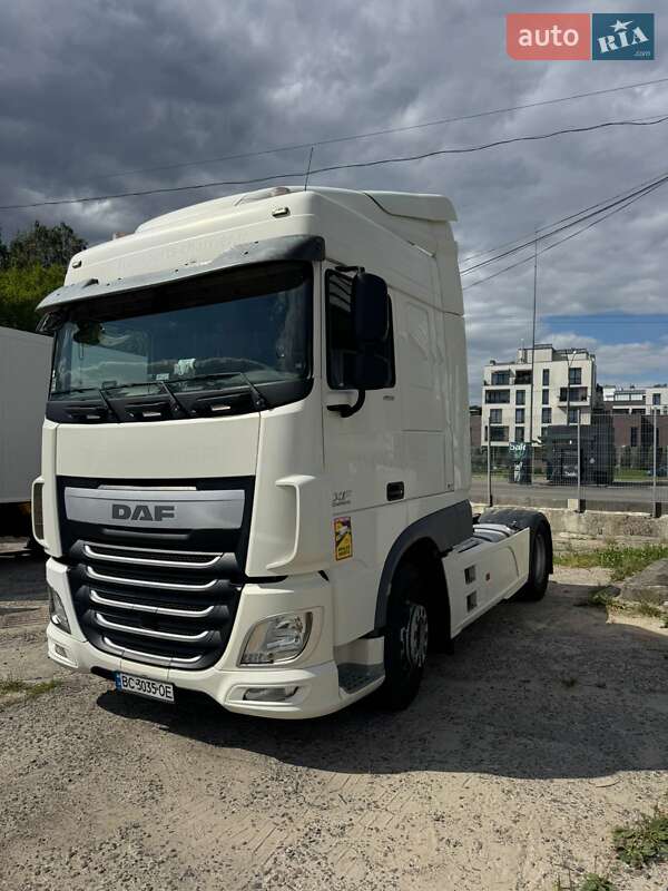 Тягач DAF XF 2016 в Львове