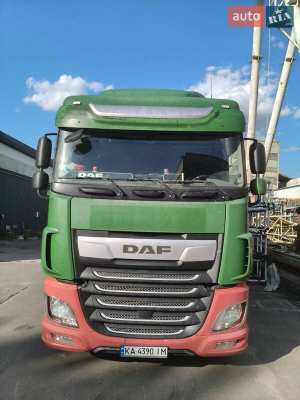 Тягач DAF XF 2018 в Киеве