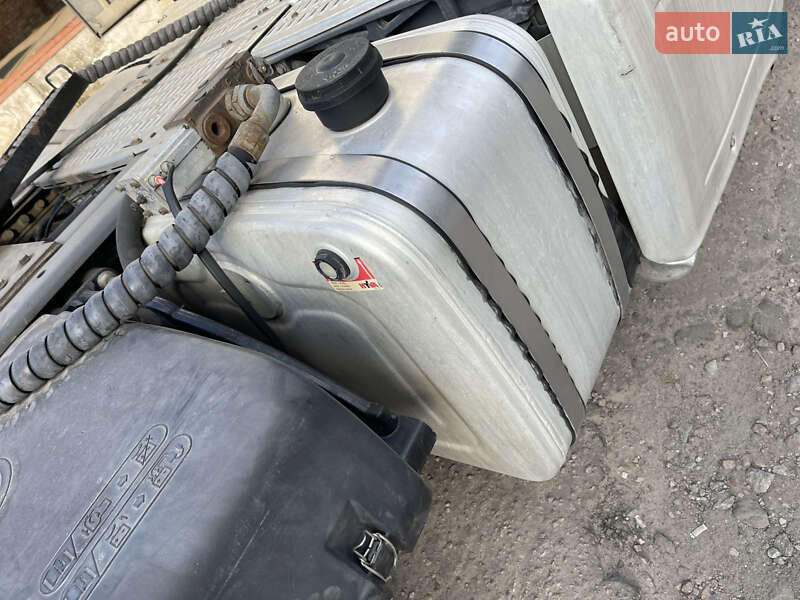 Тягач DAF XF 2014 в Киеве