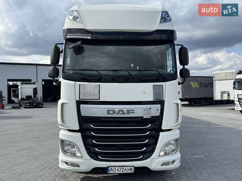 Тягач DAF XF 2015 в Ужгороді