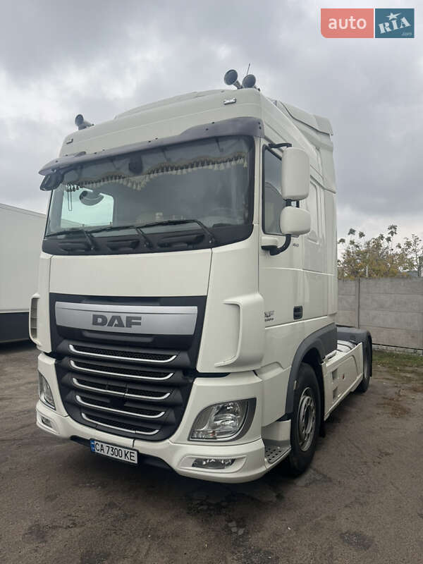 Тягач DAF XF 2016 в 