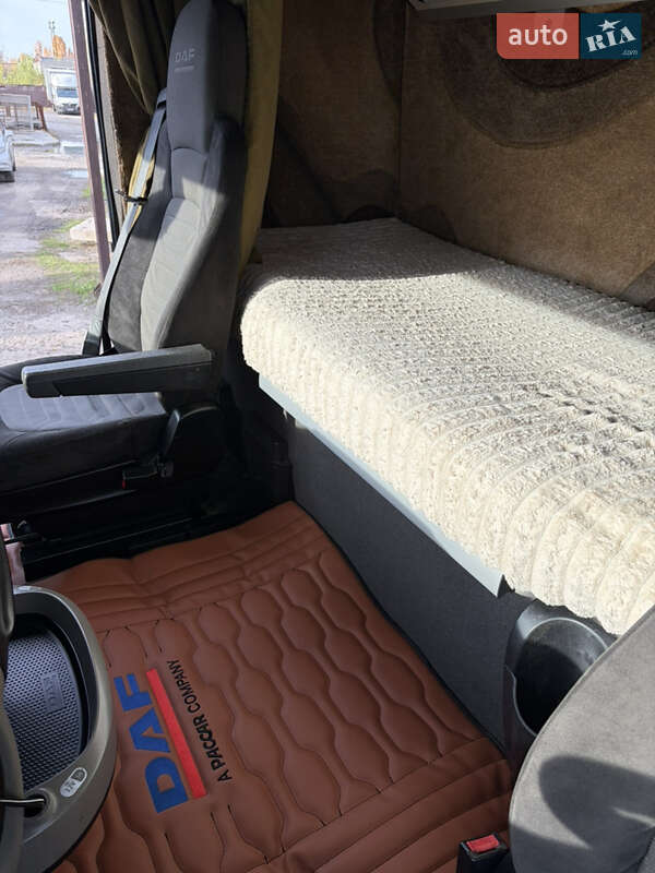 Тягач DAF XF 2011 в Черкасах