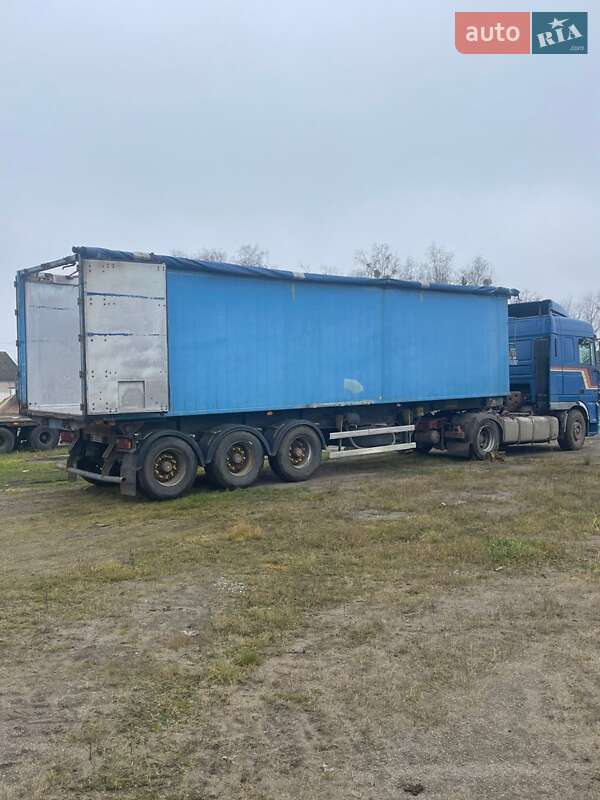 Зерновоз DAF XF 2001 в Дубровиці