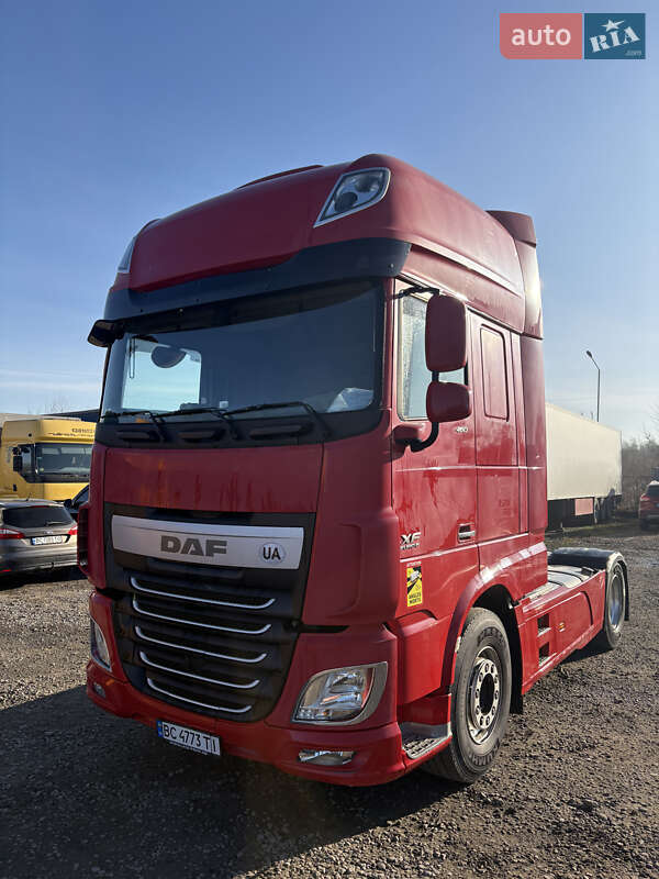 Тягач DAF XF 2015 в Львове