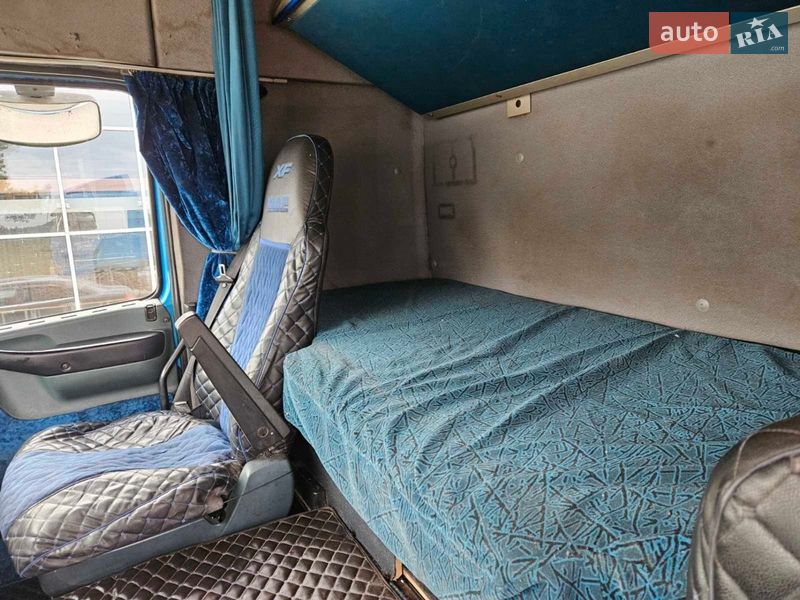 Тягач DAF XF 2004 в Львове