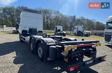 Контейнеровоз DAF XF 2017 в Черновцах