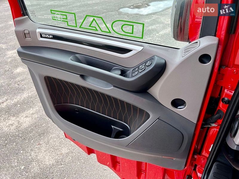 Тягач DAF XF 2020 в Дубно