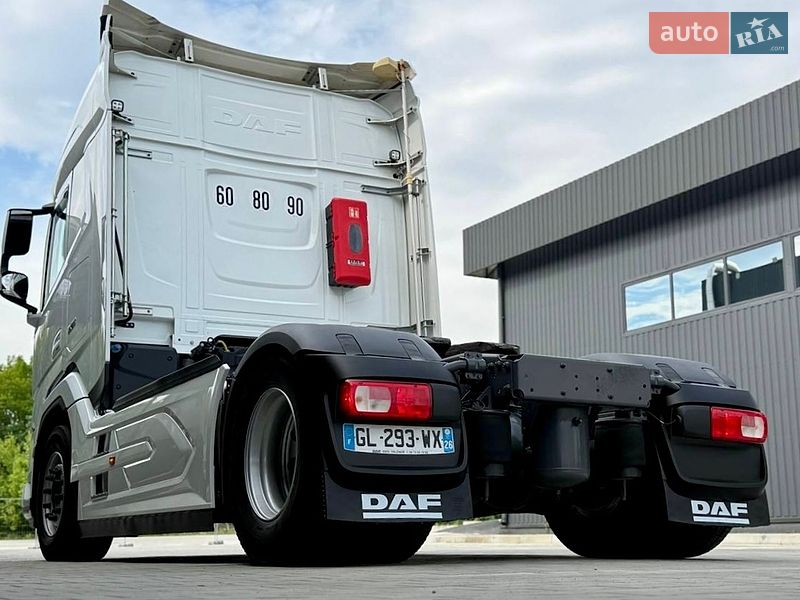 Тягач DAF XF 2023 в Дубні