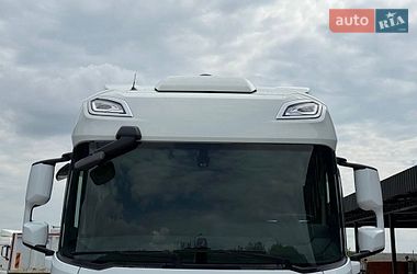 Тягач DAF XF 2023 в Дубні