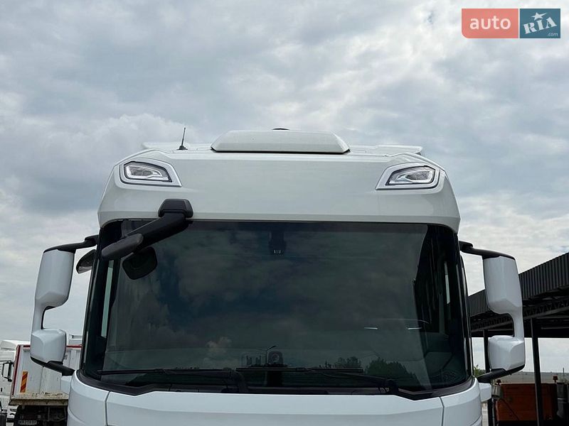 Тягач DAF XF 2023 в Дубні