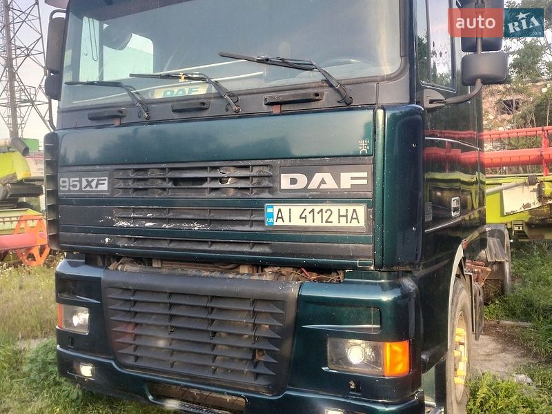 Тягач DAF XF 1999 в Измаиле
