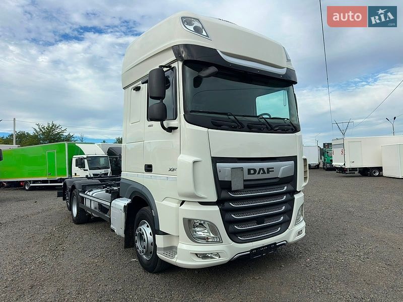 Контейнеровоз DAF XF 2022 в Луцьку