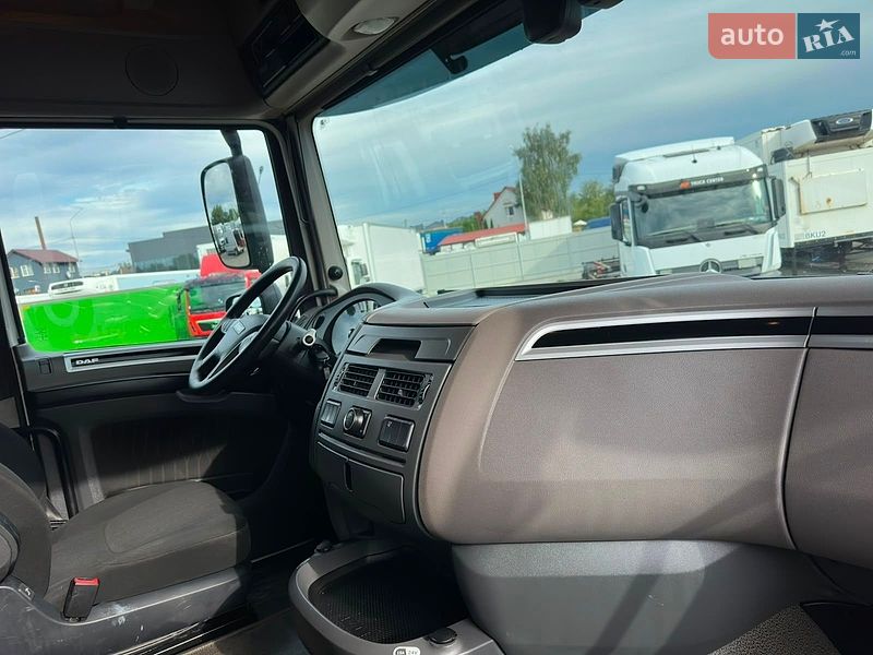 Контейнеровоз DAF XF 2022 в Луцьку