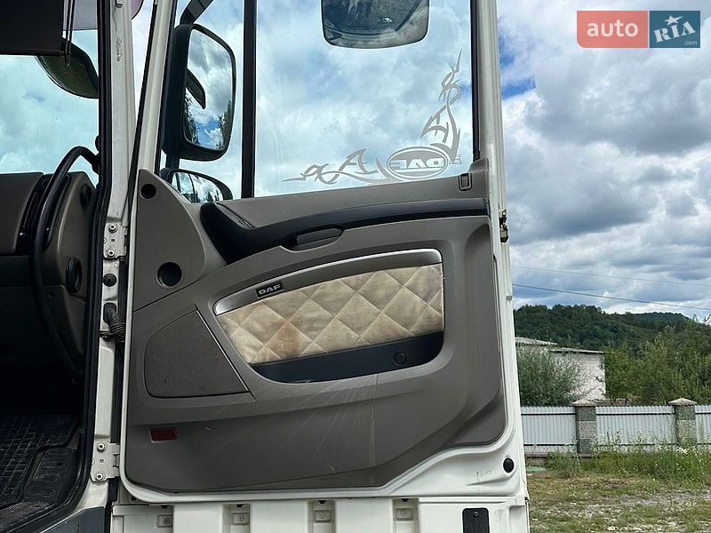 Тягач DAF XF 2008 в Тячеві