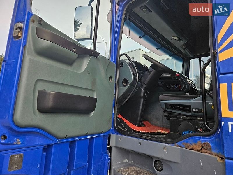 Тягач DAF XF 2004 в Львове