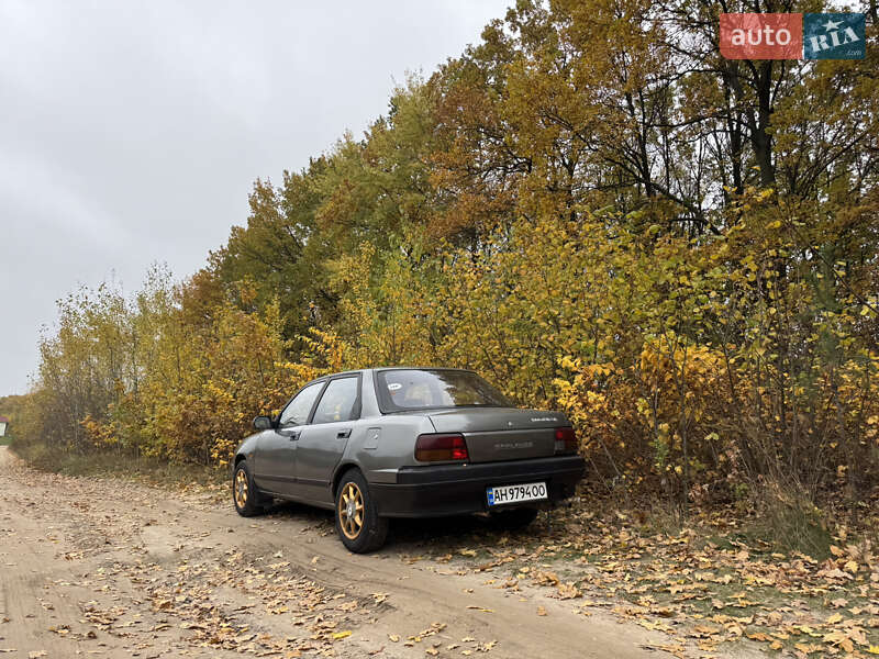 Лифтбек Daihatsu Applause 1991 в Киеве