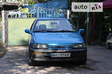 Хэтчбек Daihatsu Charade 1984 в 
