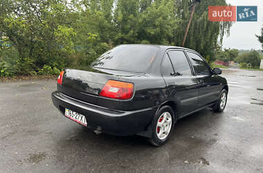 Седан Daihatsu Charade 1996 в 