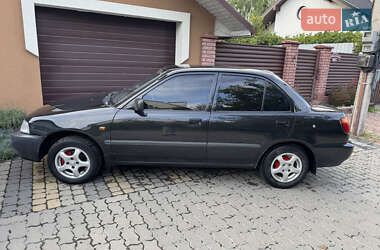 Седан Daihatsu Charade 1996 в 