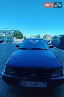 Хэтчбек Daihatsu Charade 1994 в 