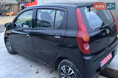 Седан Daihatsu Cuore 2009 в Недобоївцях