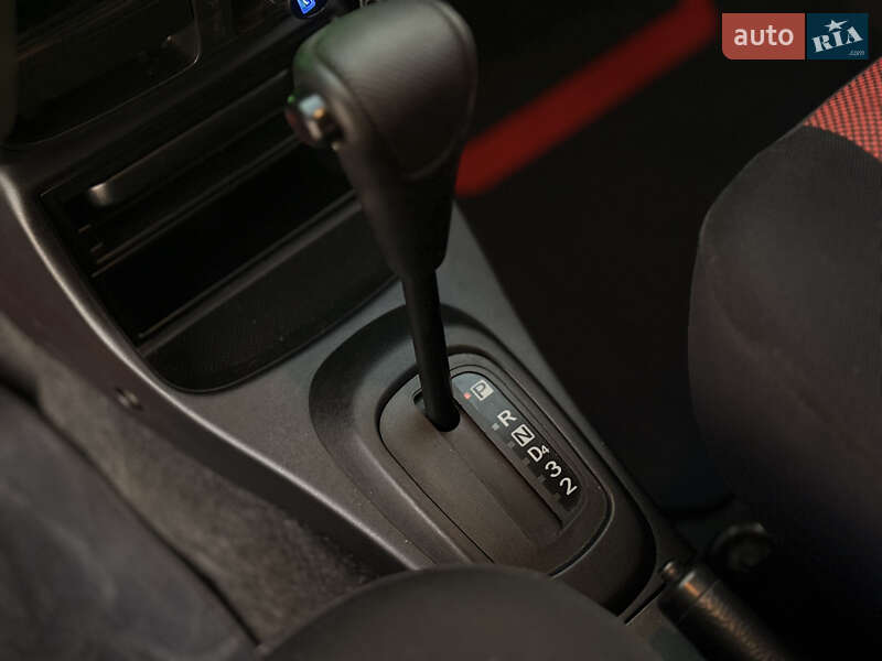 Купе Daihatsu Cuore 2006 в Львові