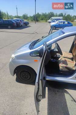 Хэтчбек Daihatsu Cuore 2005 в 