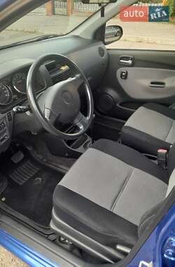 Хэтчбек Daihatsu Cuore 2004 в 