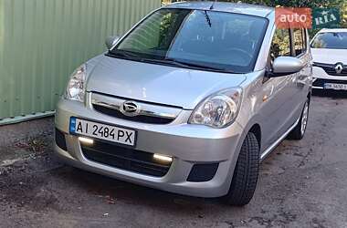 Хэтчбек Daihatsu Cuore 2010 в 