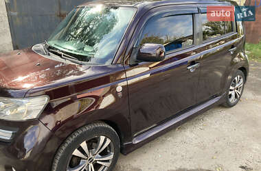 Минивэн Daihatsu Materia 2007 в 