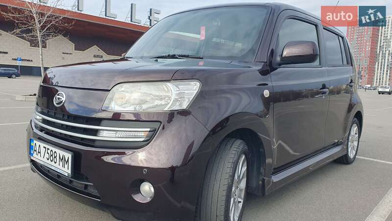 Хетчбек Daihatsu Materia 2007 в Києві
