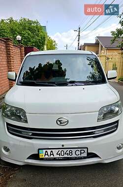 Хэтчбек Daihatsu Materia 2011 в 