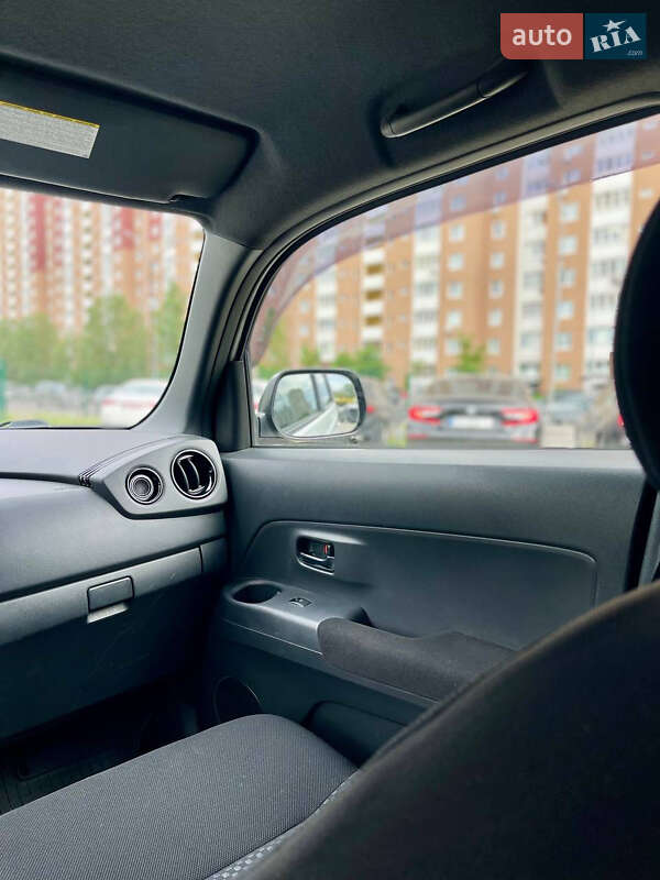 Хэтчбек Daihatsu Materia 2007 в Киеве