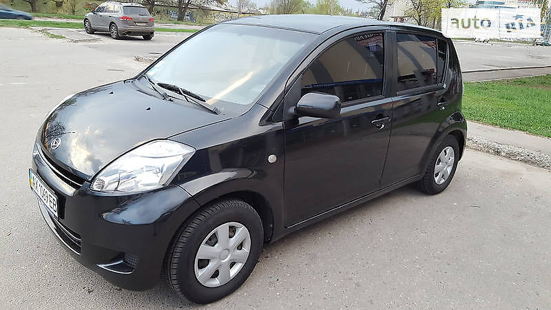 Хэтчбек Daihatsu Sirion 2008 в Харькове