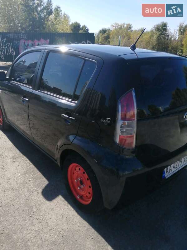 Хэтчбек Daihatsu Sirion 2005 в Киеве фото 5 Хэтчбек Daihatsu Sirion 2005 в Киеве