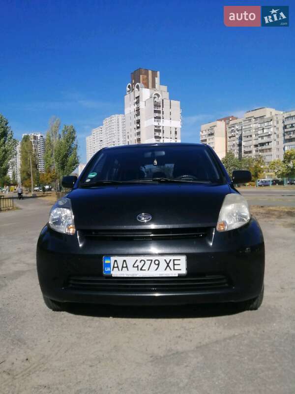 Daihatsu Sirion 2005