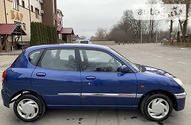 Хэтчбек Daihatsu Sirion 2003 в Тернополе