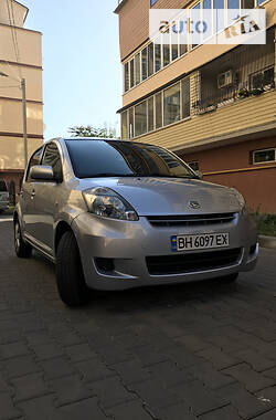 Хэтчбек Daihatsu Sirion 2009 в Измаиле