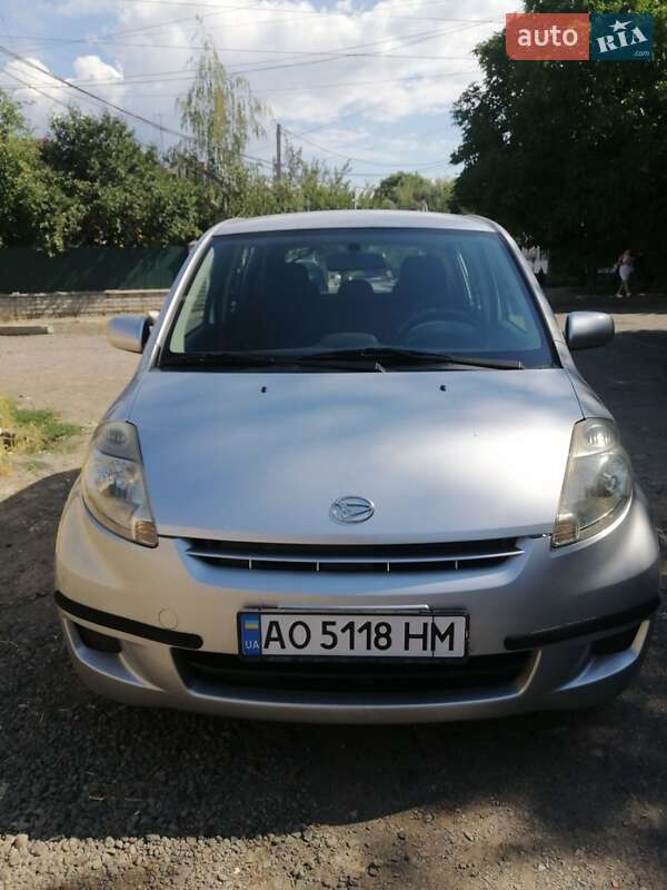 Хетчбек Daihatsu Sirion 2008 в Києві